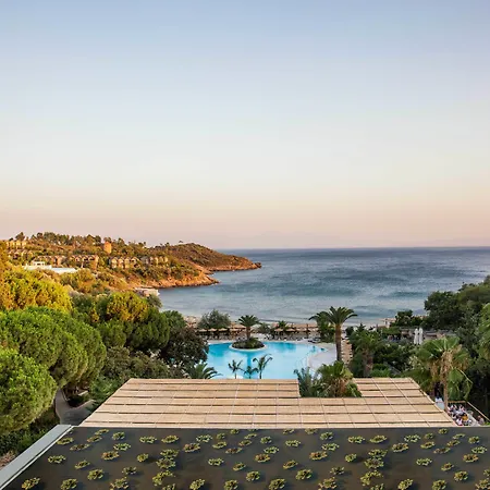 Club Marvy Resort 5*