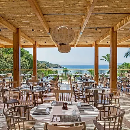 Club Marvy 5*
